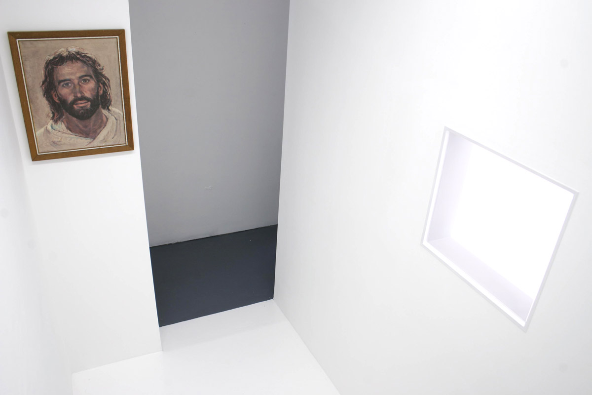 Simon Foreman, Cross Town Gaze — portrait room with window